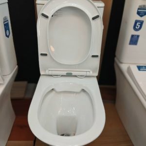 Modern Close-Coupled Toilet with Soft-Close Seat