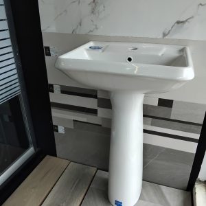 Classic White Pedestal Wash Basin with Tap Hole